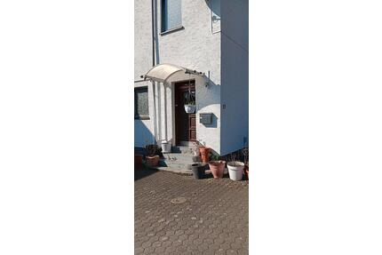 Wohnung zu vermieten. - 580,00&nbsp;EUR Kaltmiete, ca.&nbsp; 82,00&nbsp;m&sup2; in Eitorf (PLZ: 53783)