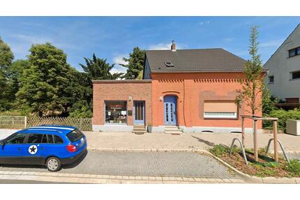 Freistehendes Einfamilienhaus mit Ladenlokal u. großem Grundstück - Oberhausen Schmachtendorf