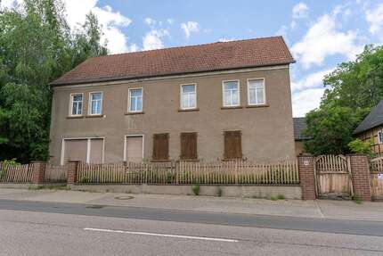 Haus zum Kaufen in Elsteraue 87.000,00 € 200 m²