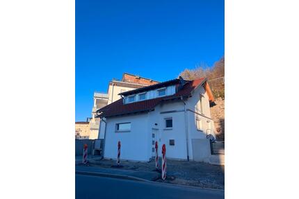 Kernsaniertes Stadthaus | ca. 110 m² | Garten | 2 Stellplätze - Deggendorf