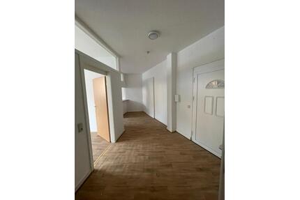 Helle 3-Zimmer-Wohnung in Idar-Oberstein – sofort bezugsfrei!