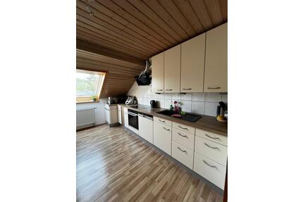 4-Zimmer-Dachgeschosswohnung mit Balkon in Untersachsen - Diespeck