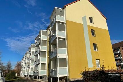 2-R-Wohnung mit Balkon, zentral und ruhig gelegen in Lucka (Thür.) - W0371