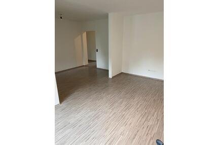 ** WOHNUNG ** renoviert, hell und top Lage - Laupheim