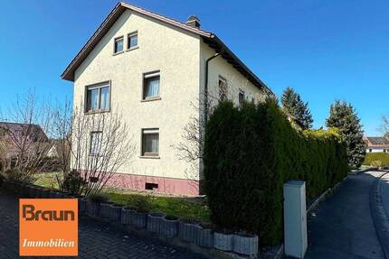 Freistehendes 2-3 Familienwohnhaus in bevorzugter Wohnlage (Frühlingshalde) von VS-Schwenningen - Villingen-Schwenningen