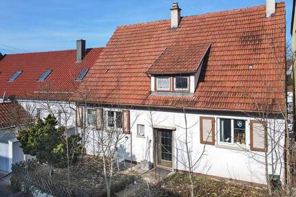 . Eigenheim statt Miete . Haus mit kleinem Garten und Ausbaumöglichkeiten - Meßstetten