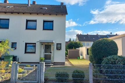 REIHENECKHAUS in begehrter Wohnanlage in Schwabach