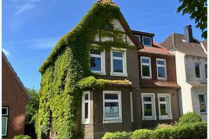 Haus zum Kaufen in Husum 195.000,00 € 161.49 m²