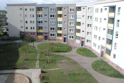 Wohnung zum Mieten in Bad Langensalza 408,32 € 70.4 m²