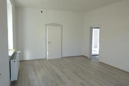 Attraktive 4-Zimmer-Wohnung in Neustadt b.Cbg. - Neustadt bei Coburg
