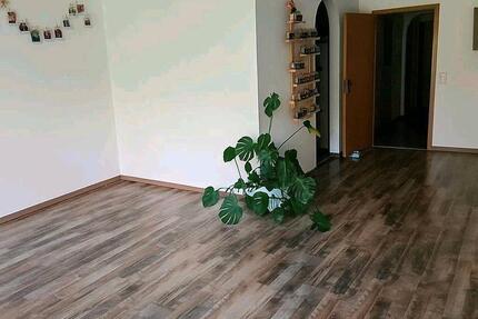 2 Zimmerwohnung - 700,00&nbsp;EUR Kaltmiete, ca.&nbsp; 69,00&nbsp;m&sup2; in Pfarrkirchen (PLZ: 84347)