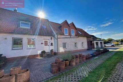 Haus zum Kaufen in Wunstorf 215.000,00 € 125.59 m²