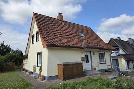 Haus zum Kaufen in Preetz 298.000,00 € 144.49 m²