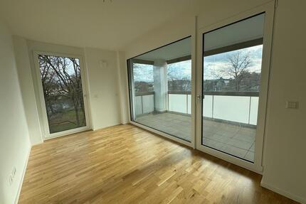 Großzügige Wohnung mit 2 Loggias am Neckar - Nürtingen