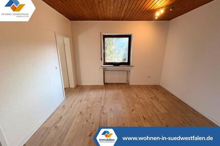 VR IMMO: Attraktive 4-Zimmer-Wohnung – frisch renoviert & zentral. - Plettenberg