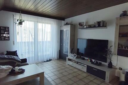 Hirschaid: Großzügige 4-Zimmer-DG-Wohnung mit 2 Balkonen