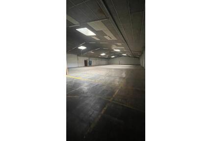 Große Halle mit Büro – ca. 800 m² – ideal als Lager, Werkstatt - Lastrup