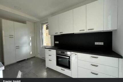 Helle 3 Zimmer Wohnung mit Einbauküche und Balkon in Wandsbek - Hamburg