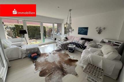 FREIE 2-Zimmer Erdgeschosswohnung mit Terrasse, Grundstückanteil und Tiefgaragenstellplatz! Ebenerdiges Wohnen in zentraler Lage! - Elmshorn