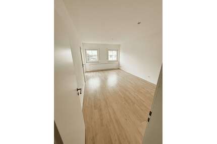 Wohnung zum Kaufen in Siegburg 260.000,00 € 78.15 m²