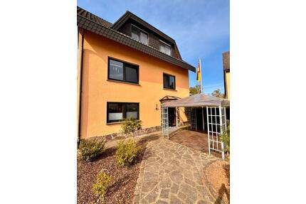 Vermietung eines frisch renovierten Haus mit 172m2 inkl. Terrasse - Sulzfeld