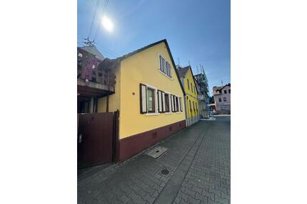 Einfamilienhaus in Frankfurt-Sossenheim mit 108 m² Wohnfläche - Frankfurt am Main