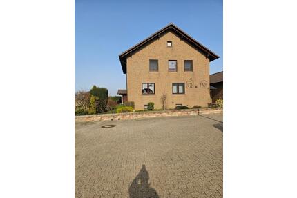 Einfamilienhaus - 1.700,00&nbsp;EUR Kaltmiete, ca.&nbsp; 140,00&nbsp;m&sup2; in Heuerßen (PLZ: 31700)