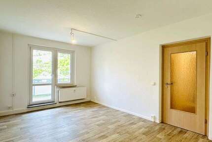 Wohnung zum Mieten in Freital 320,11 € 49.63 m²