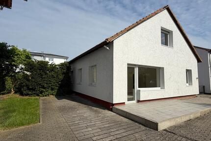 Familien‑ oder WG‑geeignet: 5‑Zimmer‑Haus mit Glasfaser und gute - Liederbach am Taunus