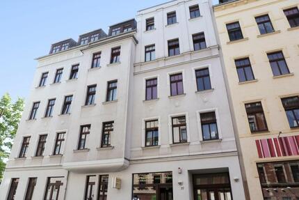 Große Küche + TAGESLICHTBAD mit WANNEDUSCHE - SÜDBALKON - Chemnitz Altendorf