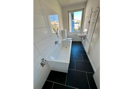 Top 3 -Zimmer Whg. Hinterhaus, renoviert, Feldstadt, EBK, Garten - Schwerin