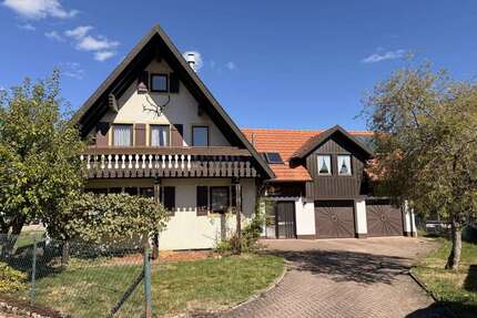 Haus zum Kaufen in Loßburg 349.000,00 € 175 m²
