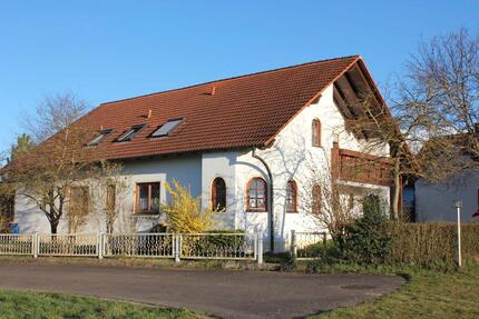 Mehrfamilienhaus in sehr schöner Lage - Burgheim