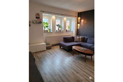 3-Zimmer-Wohnung mit Gartenanteil und Einbauküche in Selb