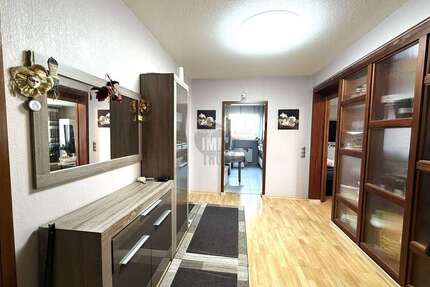 Wohnung zum Kaufen in Petersberg 319.000,00 € 104 m²