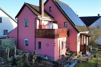 Haus zum Kaufen in Baudenbach 239.000,00 € 140 m²