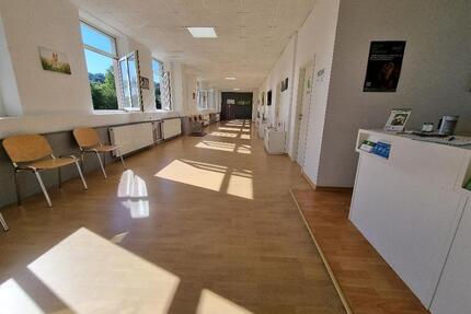 +++Sofort verfügbar: Großzügige Wohn- undoder Geschäftsräume mit Parkplätzen im Herzen von Burgalben+++ - Waldfischbach-Burgalben