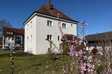 Haus zum Kaufen in Adelsdorf 849.500,00 € 120 m²
