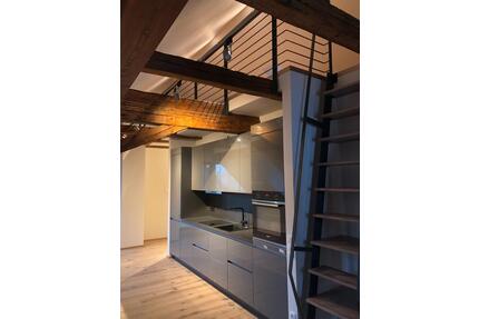 Hochwertige, energieeffiziente 2-Zimmer-Dachgeschoss-Whg. (79 m²) - Hohenberg an der Eger