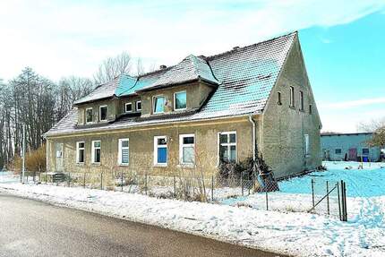 Mehrfamilienhaus 17111 Hohenmocker OT Strehlow, Dorfstraße 30