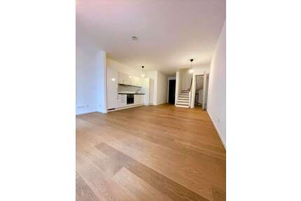 Haus zum Mieten in Wiesbaden 1.570,00 € 92.8 m²