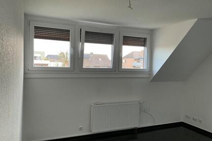 Zwei Zimmer mit Balkon - 490,00&nbsp;EUR Kaltmiete, ca.&nbsp; 50,00&nbsp;m&sup2; in Niederkrüchten (PLZ: 41372)