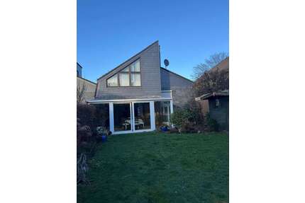 Haus zum Kaufen in Düsseldorf-Garath 479.000,00 € 141 m²