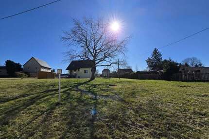 Grundstück zu verkaufen in Limbach-Oberfrohna 75.000,00 € 747 m²