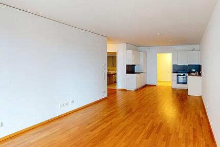 Helles 2-Zimmer-Apartment mit großzügiger Loggia - Frankfurt am Main