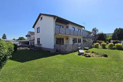 Einfamilienhaus in Nehren mit m e g a Doppelgarage, ruhige Lage, sofort frei!