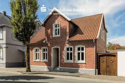 Altbaucharme trotz Kernsanierung! Ein Haus zum Wohlfühlen! - Oelde