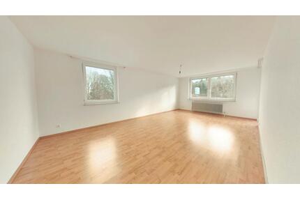 Helle 3-Zimmer-Wohnung mit 2 Balkonen in ruhiger Waldrandlage - Reutlingen Orschel-Hagen