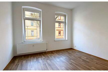 Renovierte Erdgeschosswohnung in Köthen mit Gemeinschaftsgarten - ab sofort! - Köthen (Anhalt)