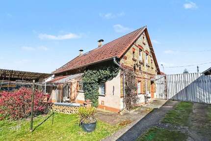 Haus zum Kaufen in Gorden-Staupitz 149.000,00 € 150 m²